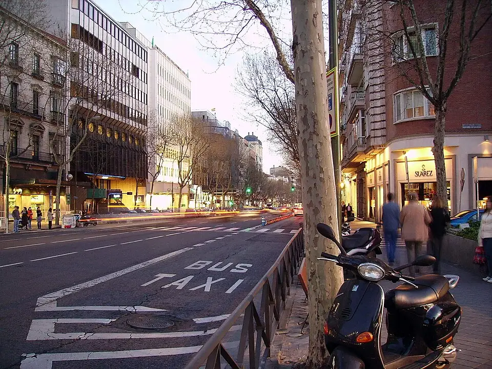 Calle Serrano (Golden Mile), Madrid
