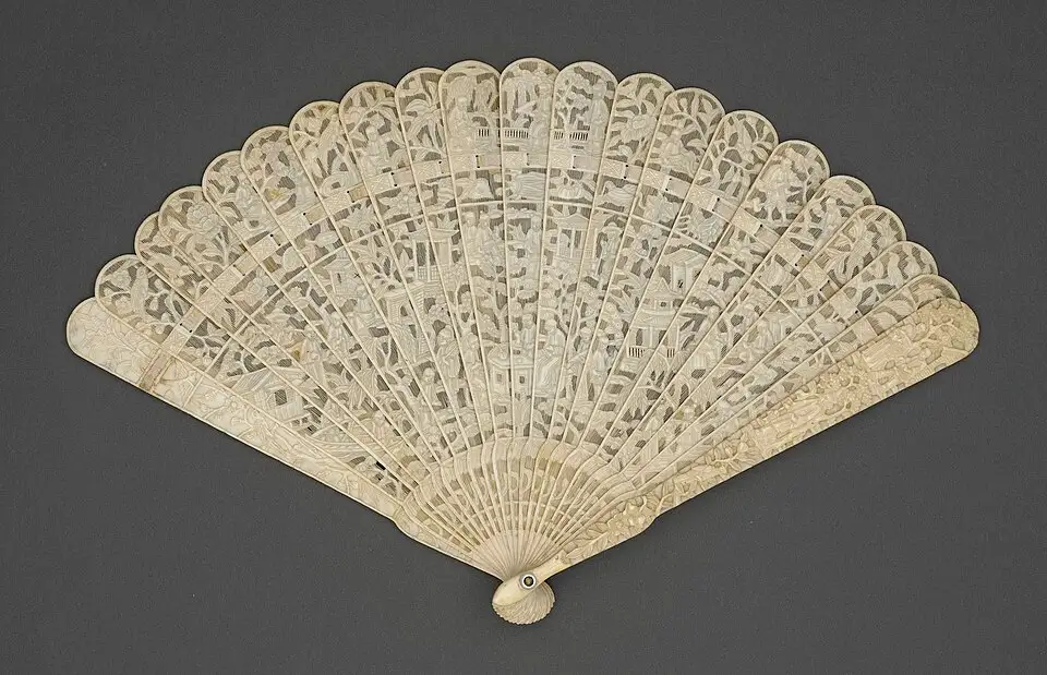 Hand fan, Madrid